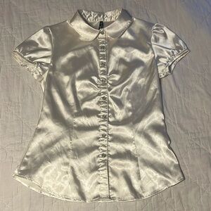 Retro satin blouse 🤍